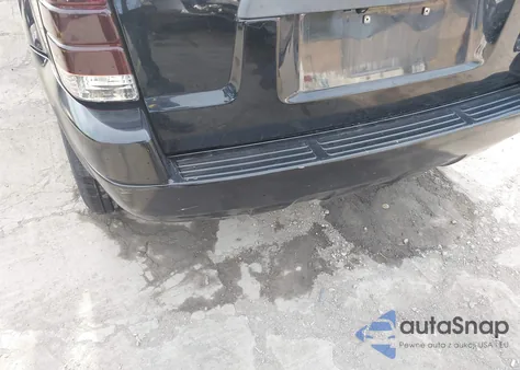 2002 Ford Escape Xls z USA, uszkodzony, nr VIN 1FMYU01B52KC37481